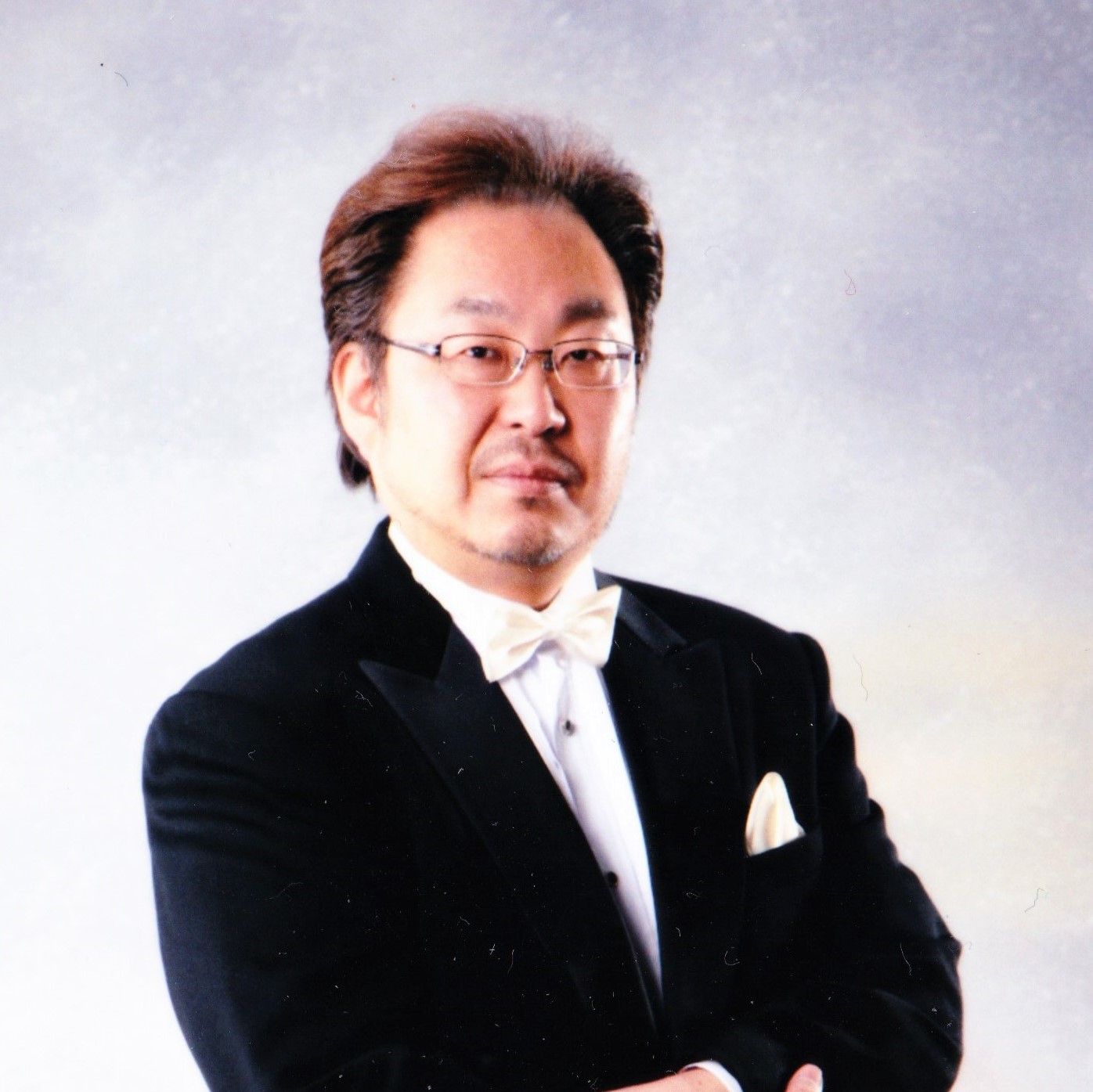 岡崎さま CELFORD(セルフォード)】岡崎紗絵が着こなす「Touchy feely」をテーマ